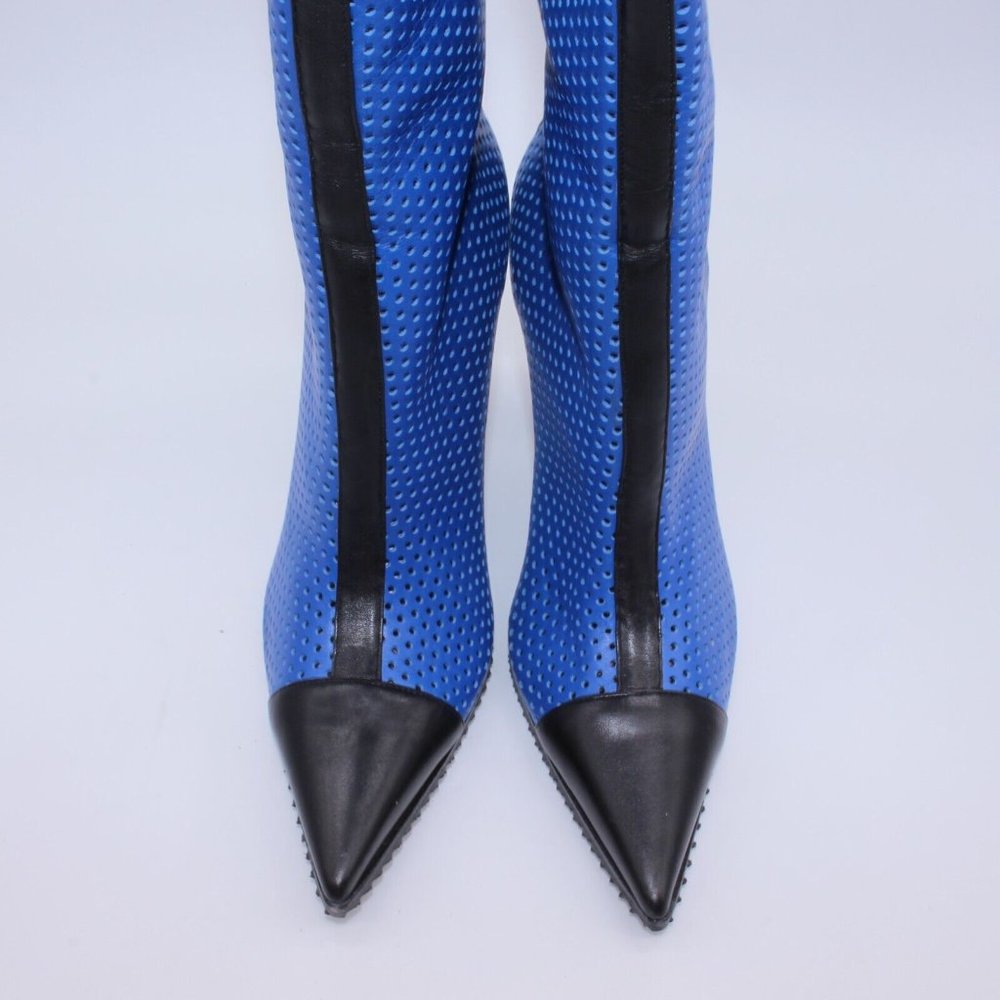 Michael Kors Perforated Leather Abigail Runway Boots Blue/Black Size 40 New - Picture 11 of 12
